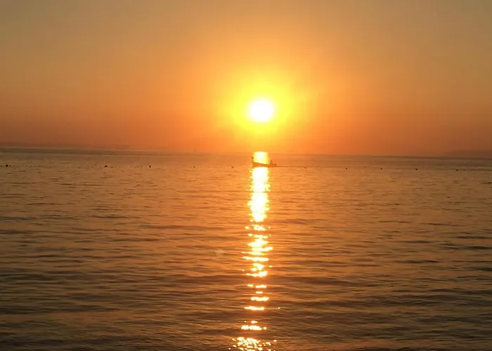 Apartamento Lana Beachfront Sumpetar
