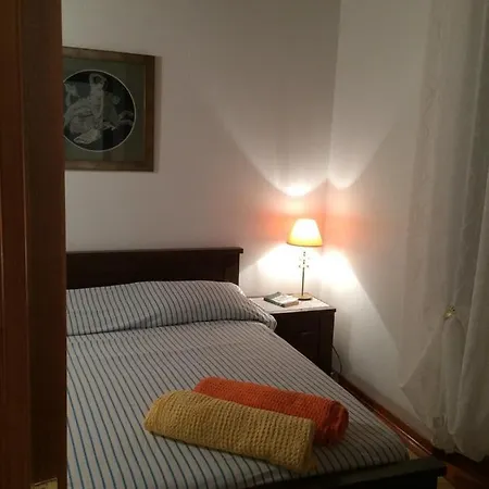 アパート Lana Beachfront Sumpetar