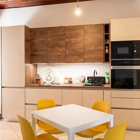 Lana Beachfront Apartman Sumpetar